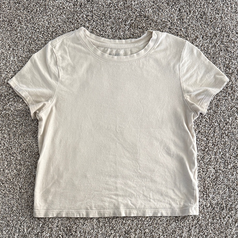 Old Navy Women’s Short Sleeve Cropped Tee